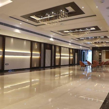 Golden Stone Resorts อาลีการห์ ภายนอก รูปภาพ